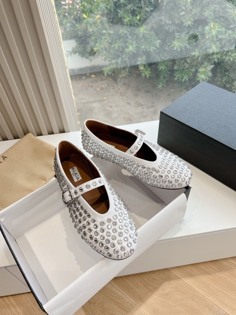 Alaia Flat Shoes